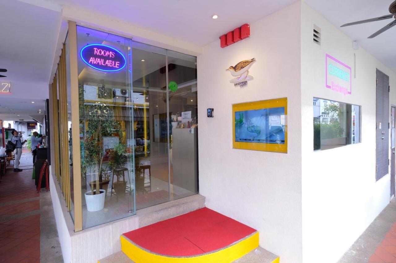 Single Sharing Room And Short Hours Stay At Sandpiper Hotel Singapore Exteriör bild