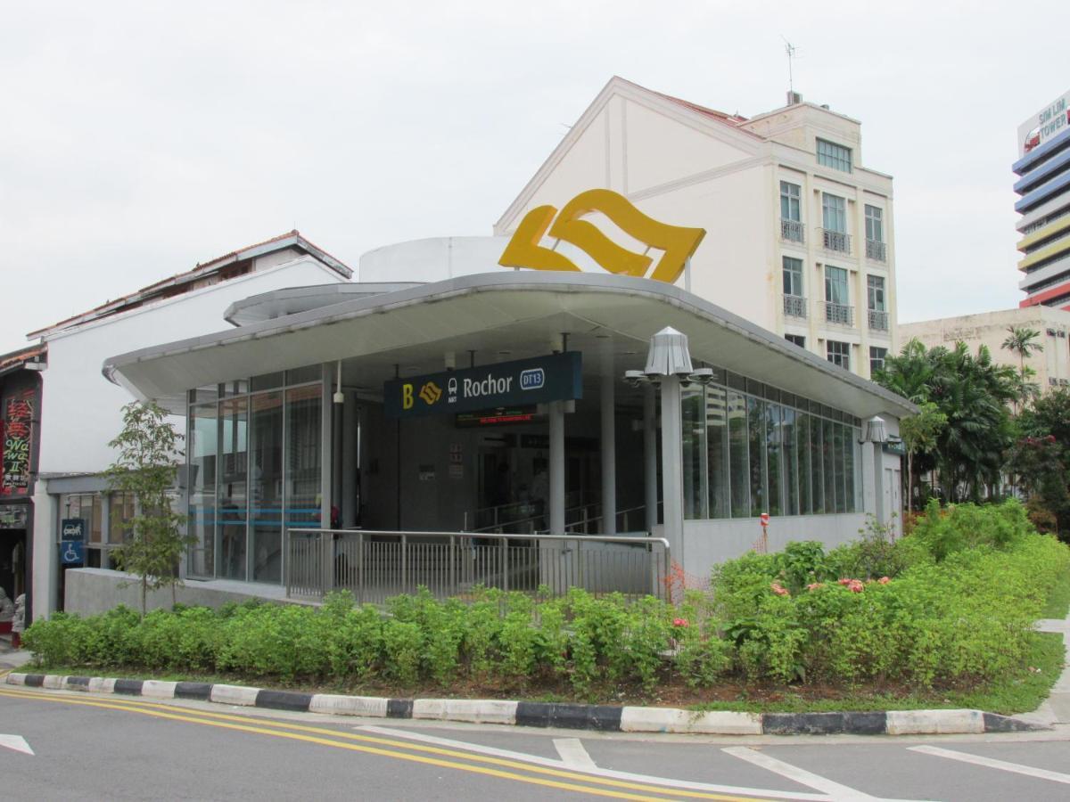 Single Sharing Room And Short Hours Stay At Sandpiper Hotel Singapore Exteriör bild